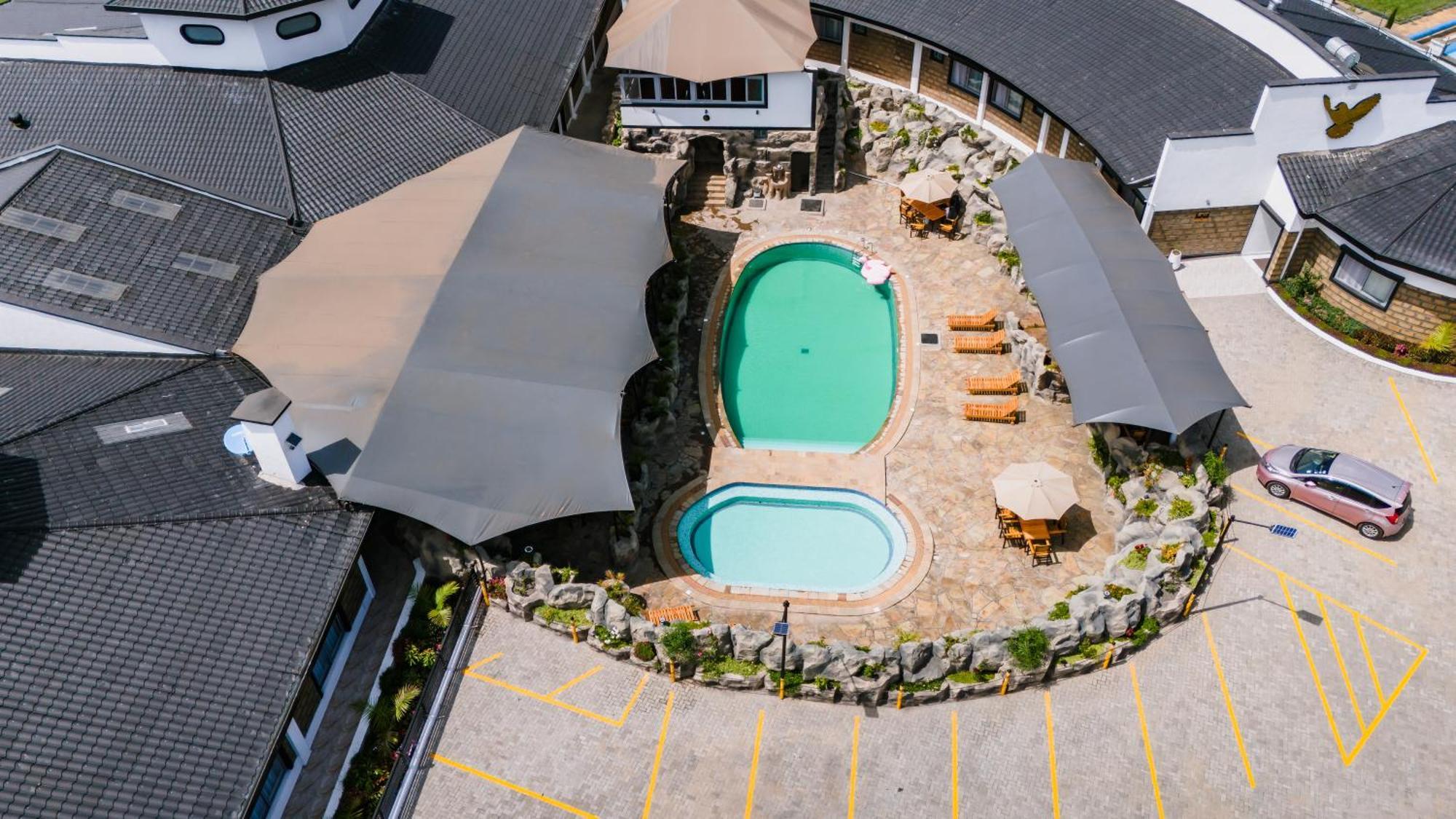 Avian Court Penthouse Aparthotel Naivasha Exterior photo